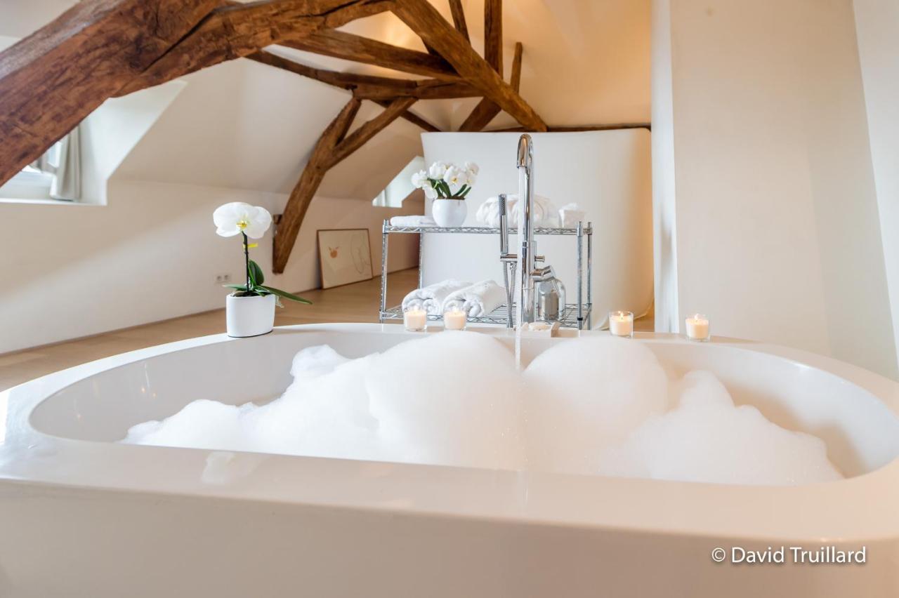 Suite Mana Ohana - Luxe Et Authenticite A 2 Pas De La Place Ducale Avec Parking Prive ชาร์เลอวิลล์-เมซิแยร์ ภายนอก รูปภาพ