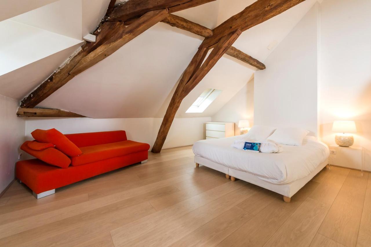 Suite Mana Ohana - Luxe Et Authenticite A 2 Pas De La Place Ducale Avec Parking Prive ชาร์เลอวิลล์-เมซิแยร์ ภายนอก รูปภาพ