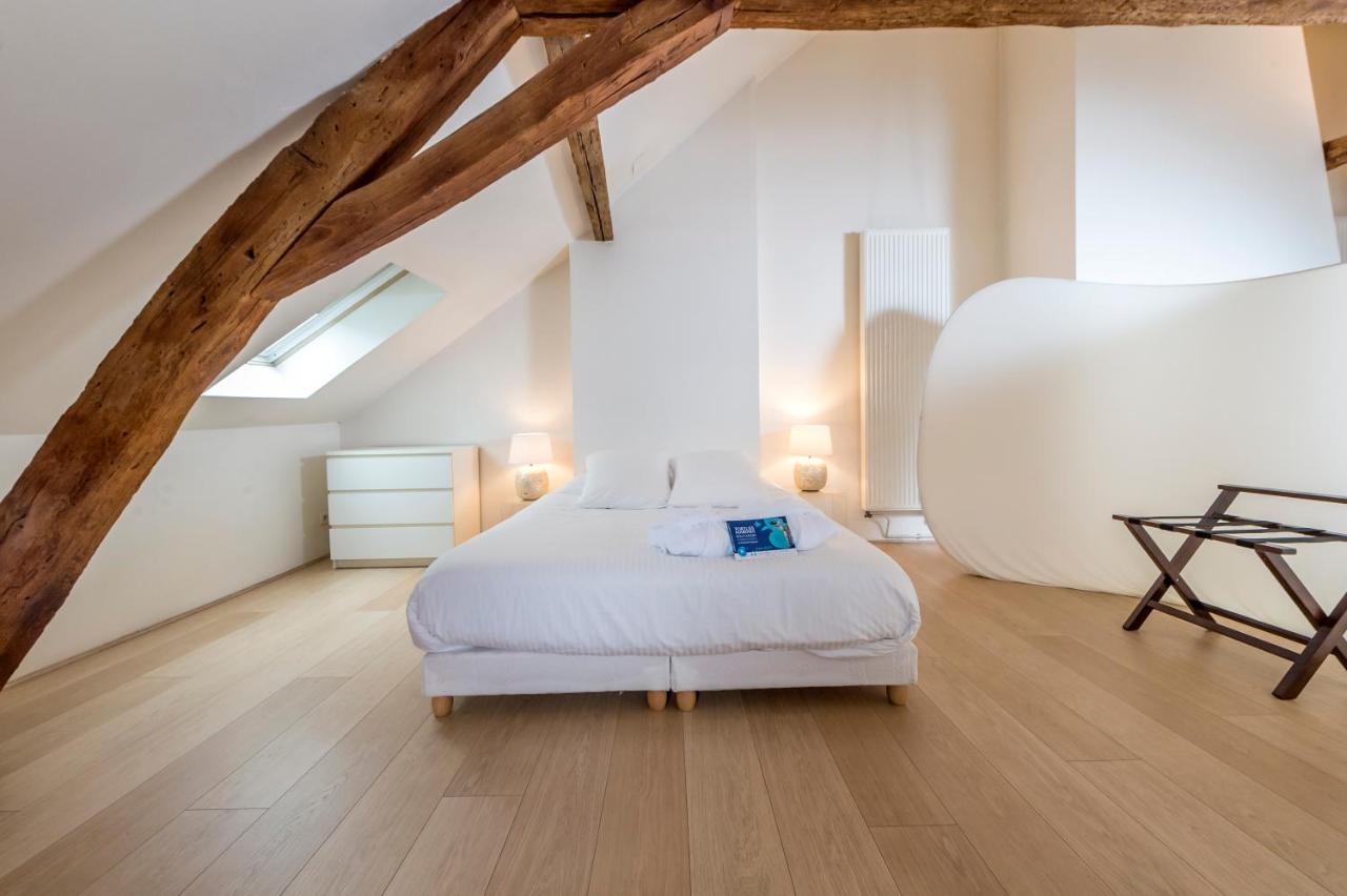 Suite Mana Ohana - Luxe Et Authenticite A 2 Pas De La Place Ducale Avec Parking Prive ชาร์เลอวิลล์-เมซิแยร์ ภายนอก รูปภาพ