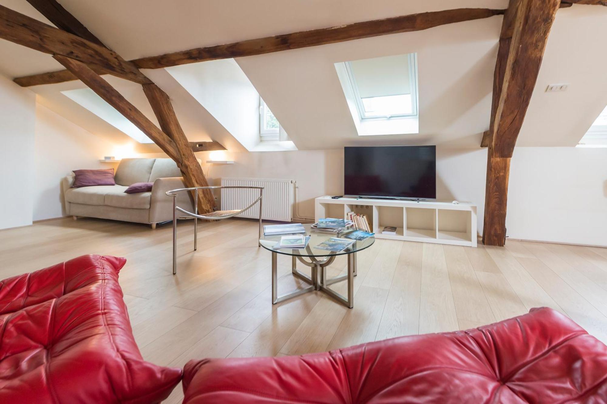 Suite Mana Ohana - Luxe Et Authenticite A 2 Pas De La Place Ducale Avec Parking Prive ชาร์เลอวิลล์-เมซิแยร์ ภายนอก รูปภาพ
